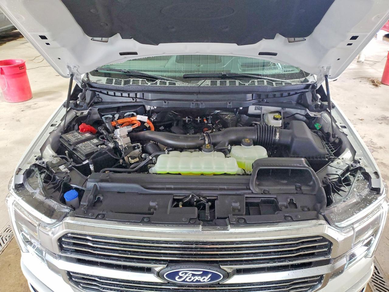 2025 FORD F-150 Lightning