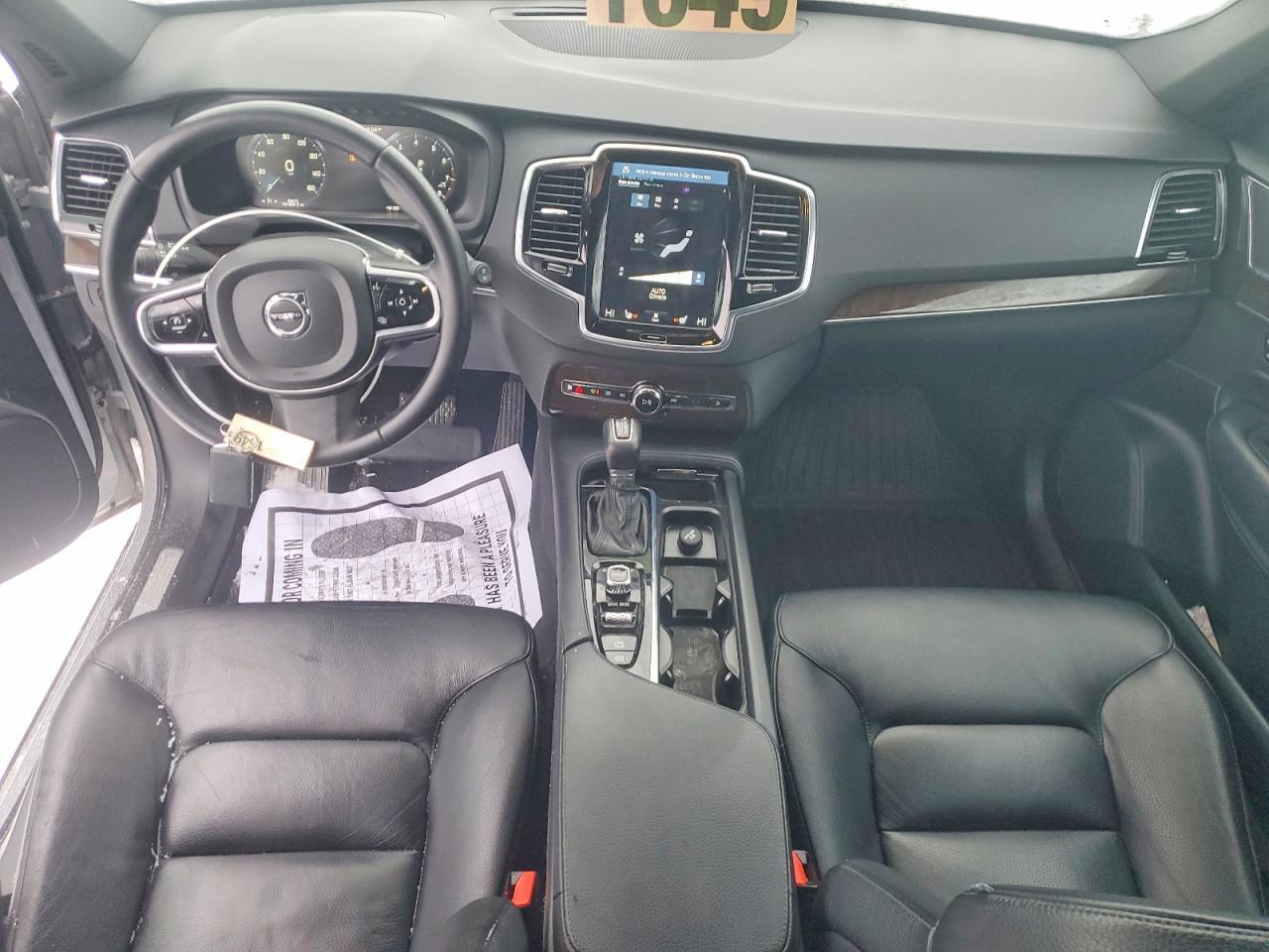 2016 VOLVO XC90