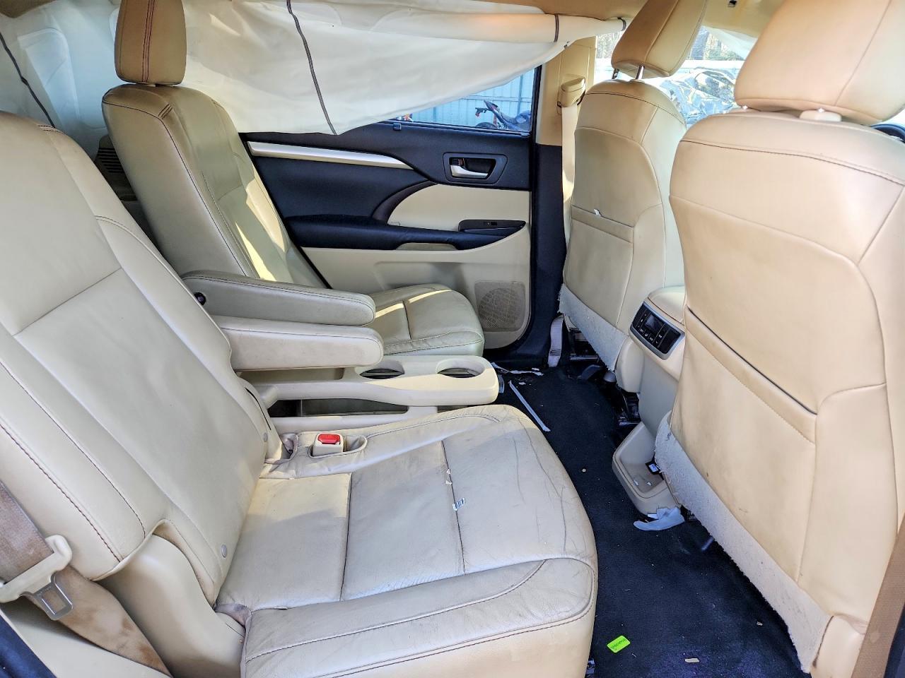 2015 TOYOTA HIGHLANDER