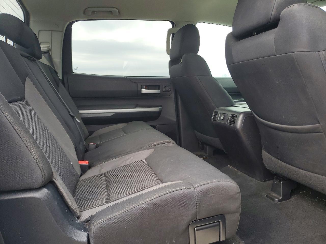 2016 TOYOTA TUNDRA