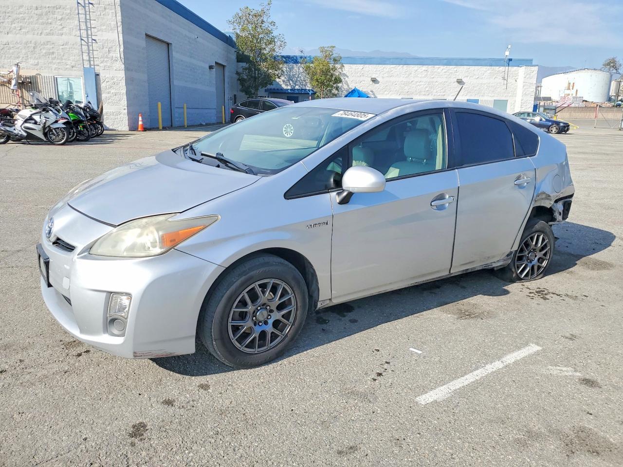 2011 TOYOTA PRIUS