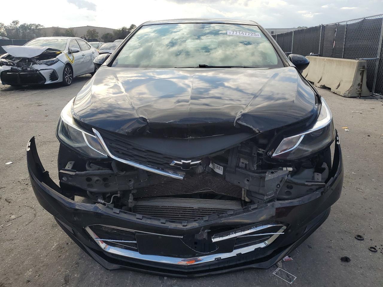 2017 CHEVROLET CRUZE