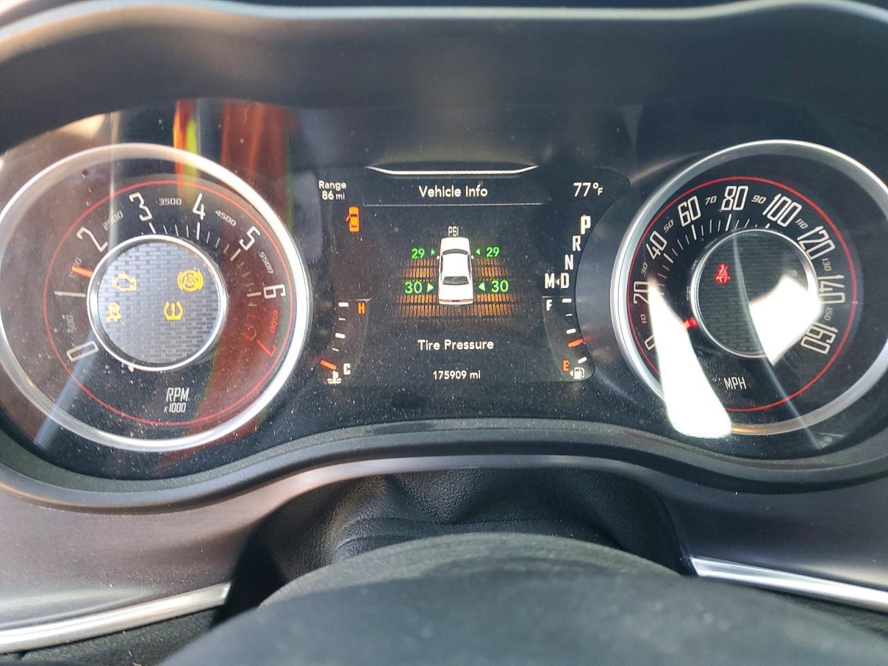 2015 DODGE Challenger