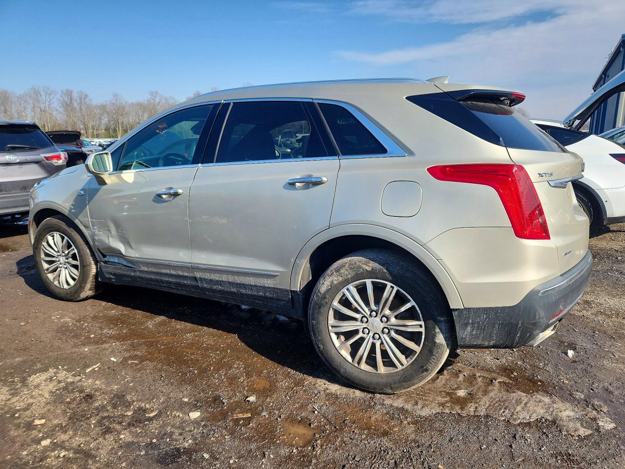 2017 CADILLAC XT5
