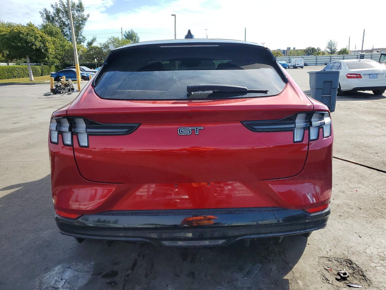 2022 FORD Mustang Mach-E