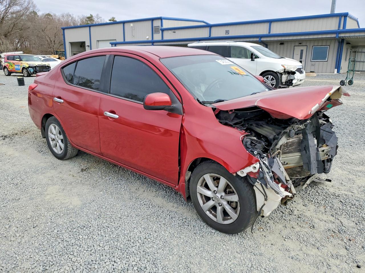 2014 NISSAN VERSA