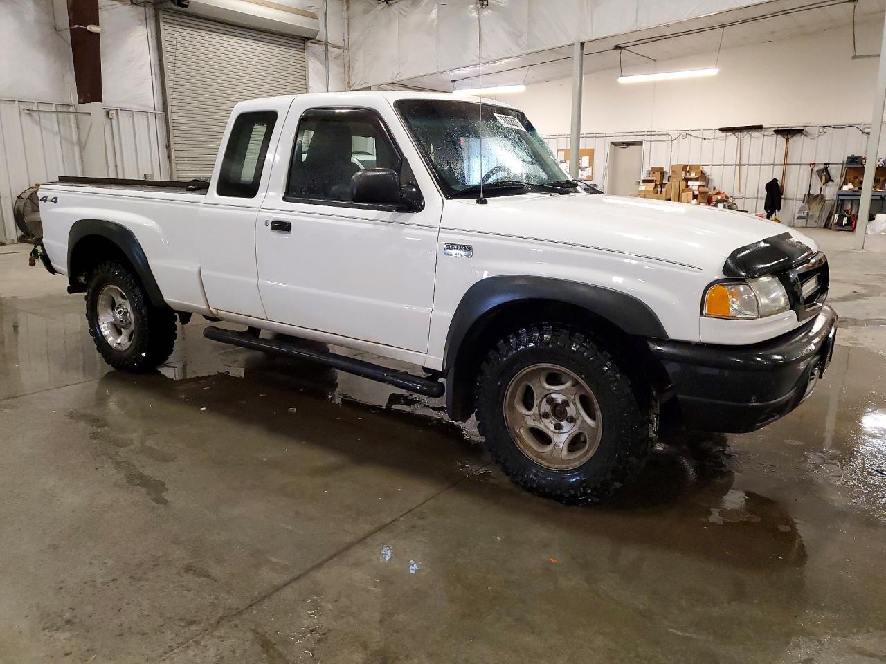 2005 MAZDA B4000