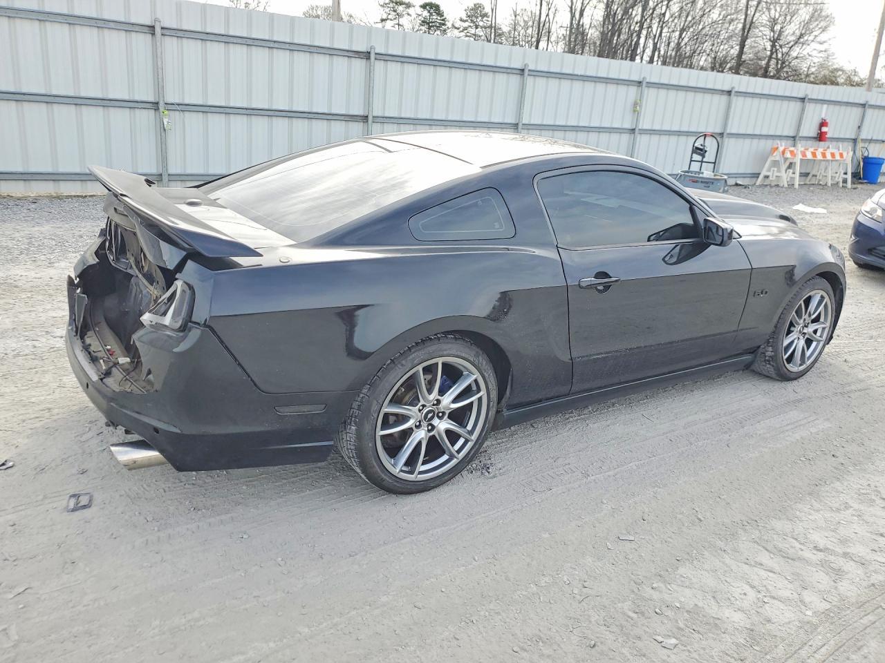 2013 FORD MUSTANG