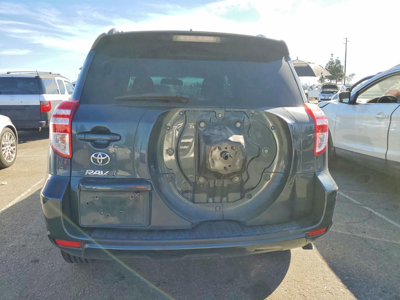 2011 TOYOTA RAV4