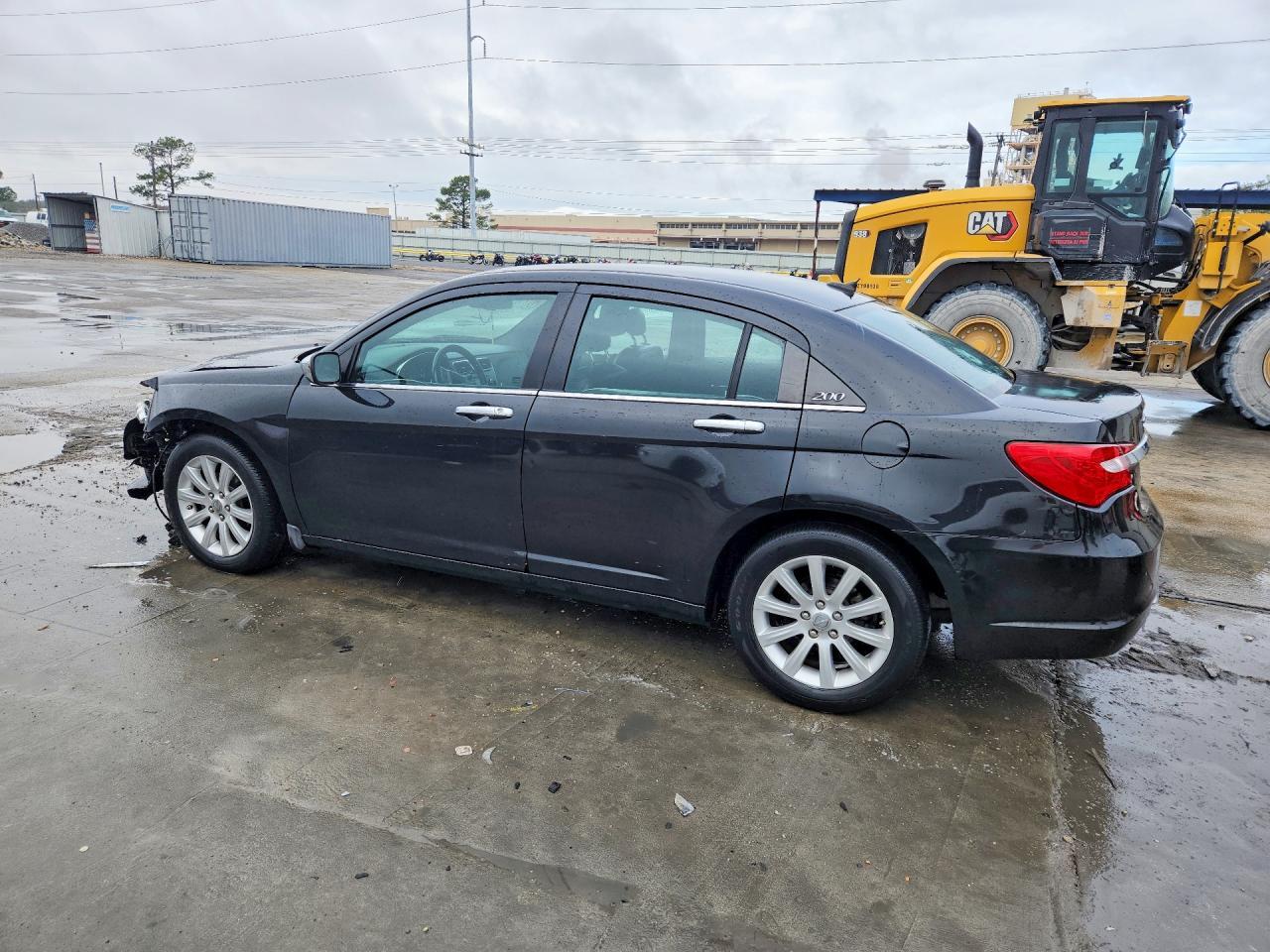 2013 CHRYSLER 200