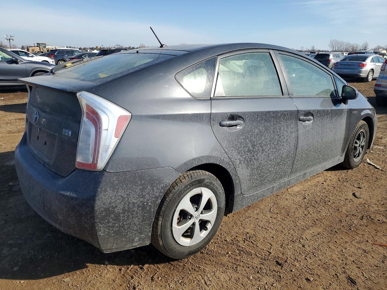 2015 TOYOTA PRIUS