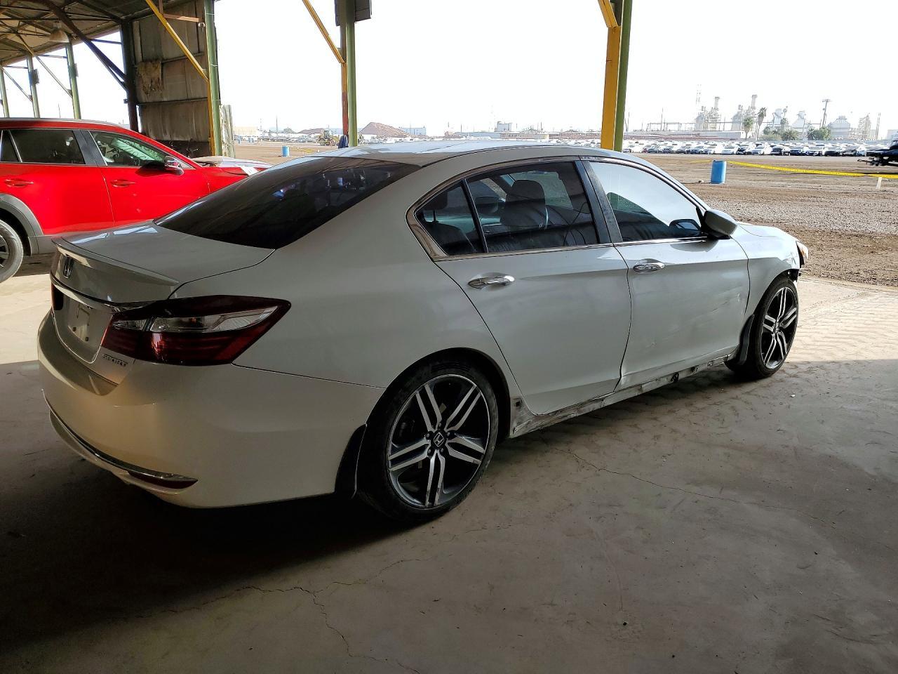 2017 HONDA ACCORD