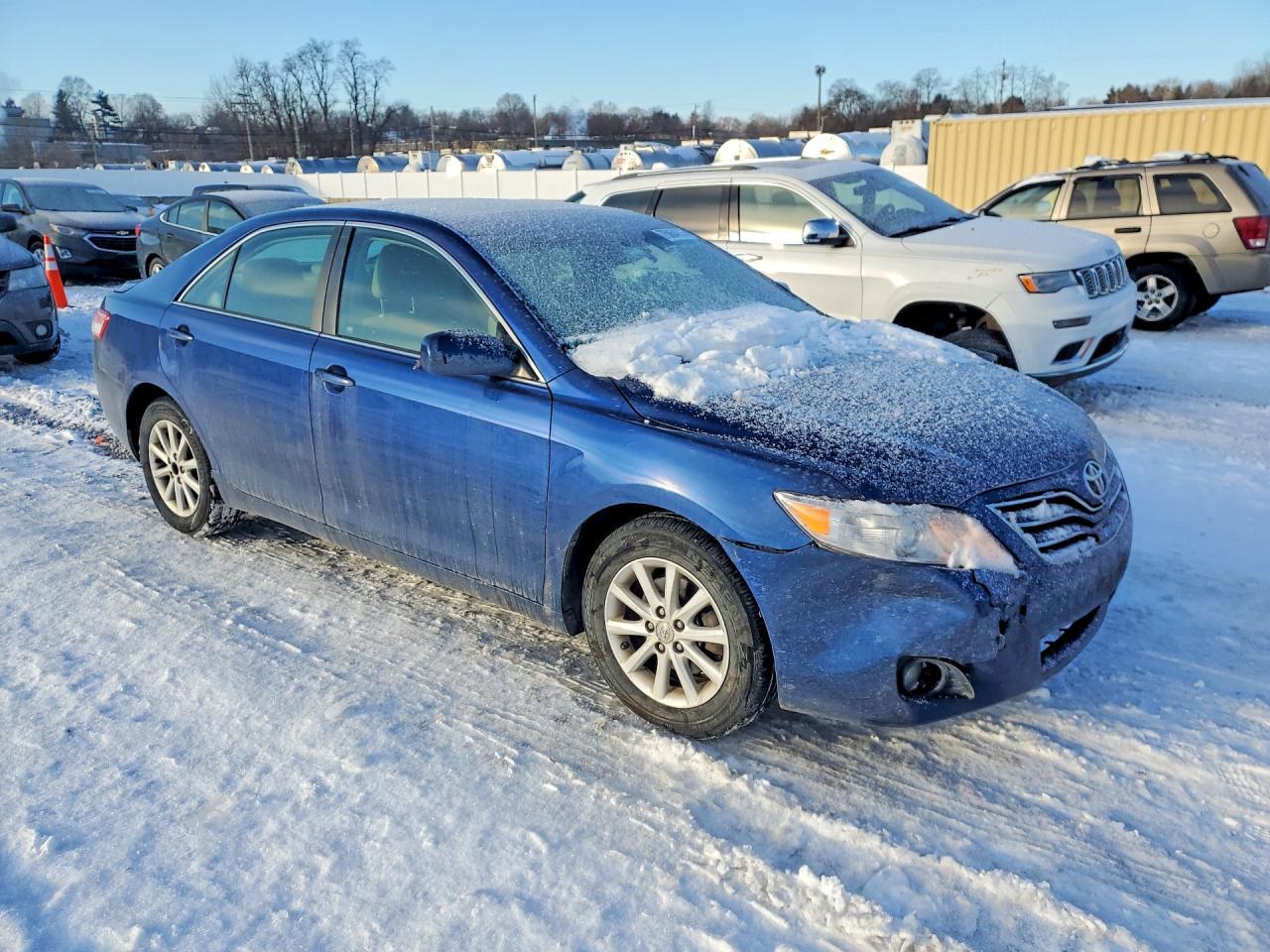 2011 TOYOTA CAMRY