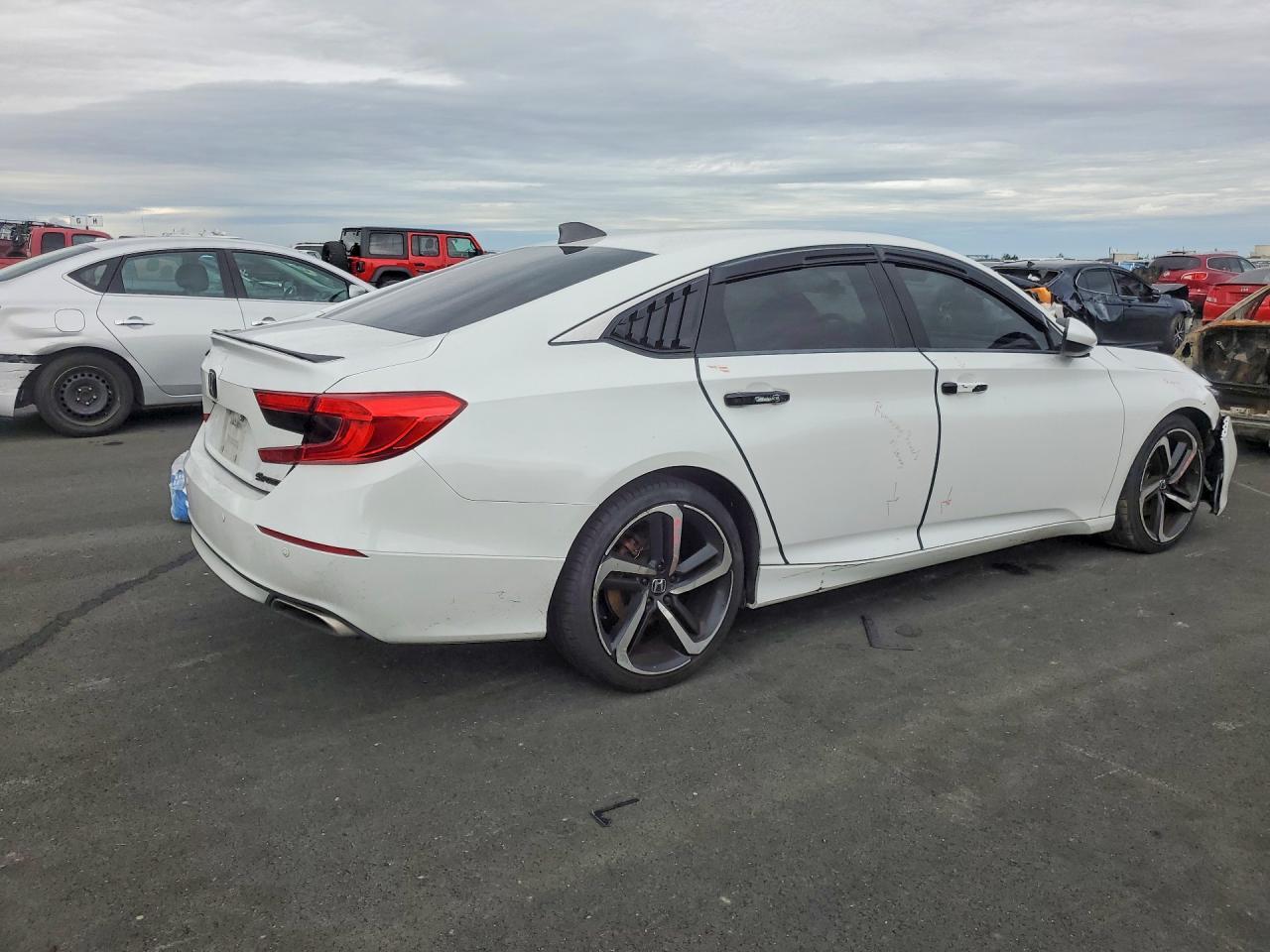 2018 HONDA ACCORD
