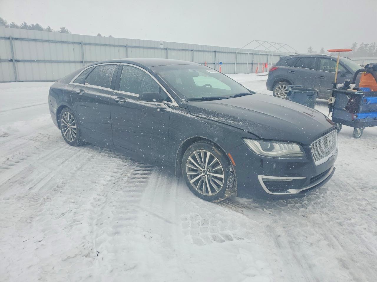 2017 LINCOLN MKZ