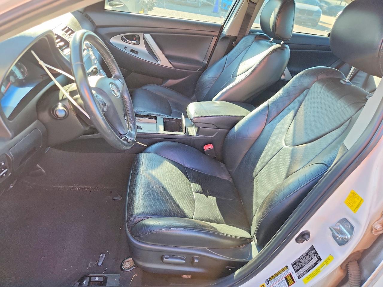 2011 TOYOTA CAMRY