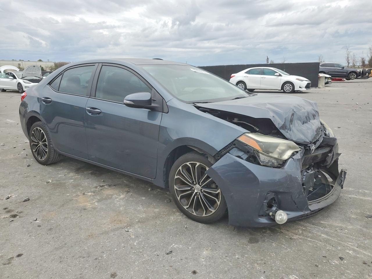 2016 TOYOTA COROLLA