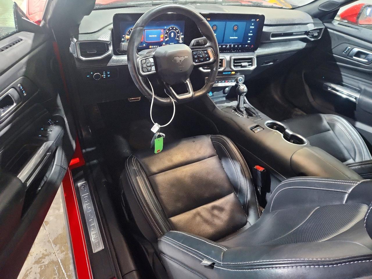 2025 FORD MUSTANG