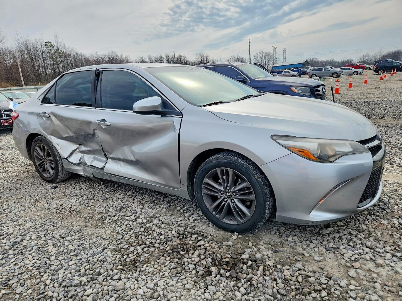 2015 TOYOTA CAMRY
