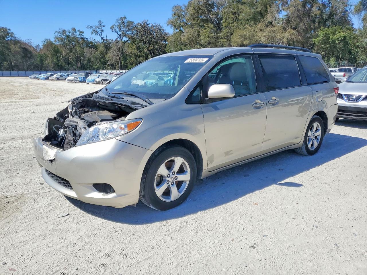 2017 TOYOTA SIENNA