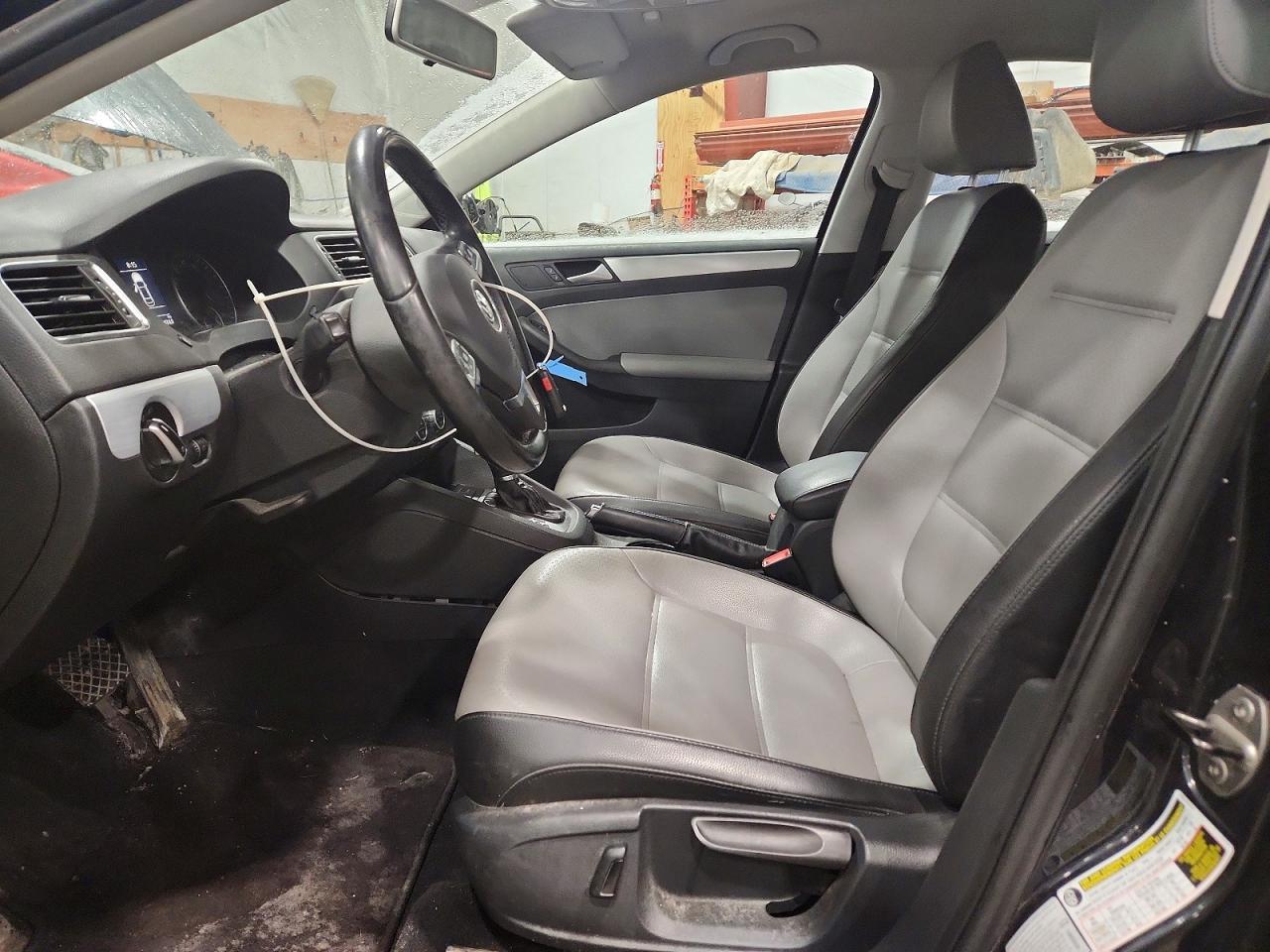 2013 VOLKSWAGEN JETTA