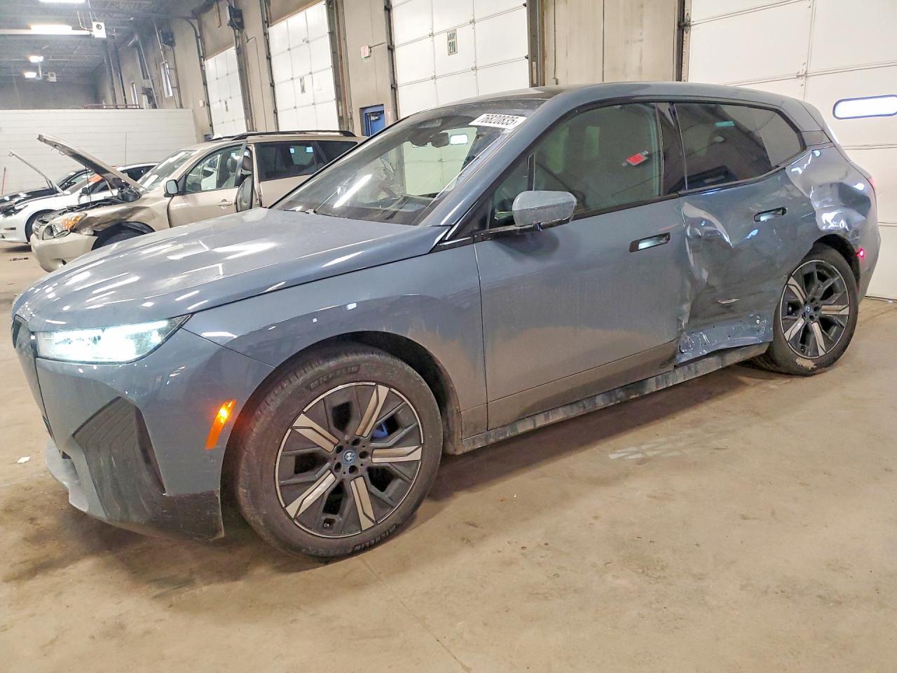 2023 BMW iX