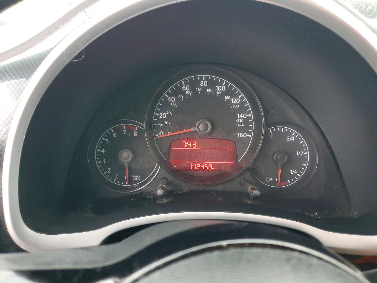 2012 VOLKSWAGEN Beetle