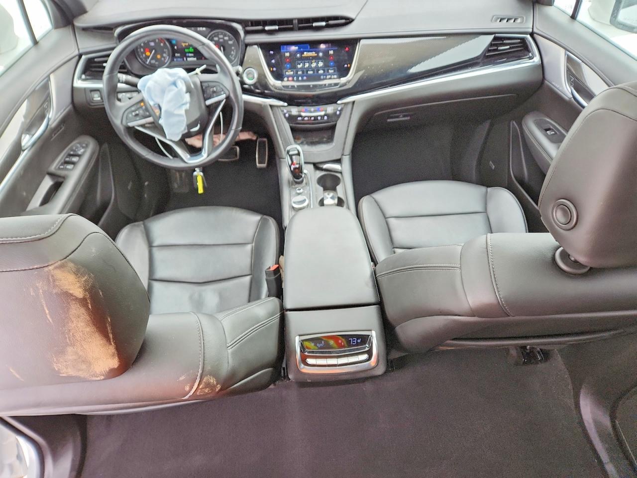 2021 CADILLAC XT6