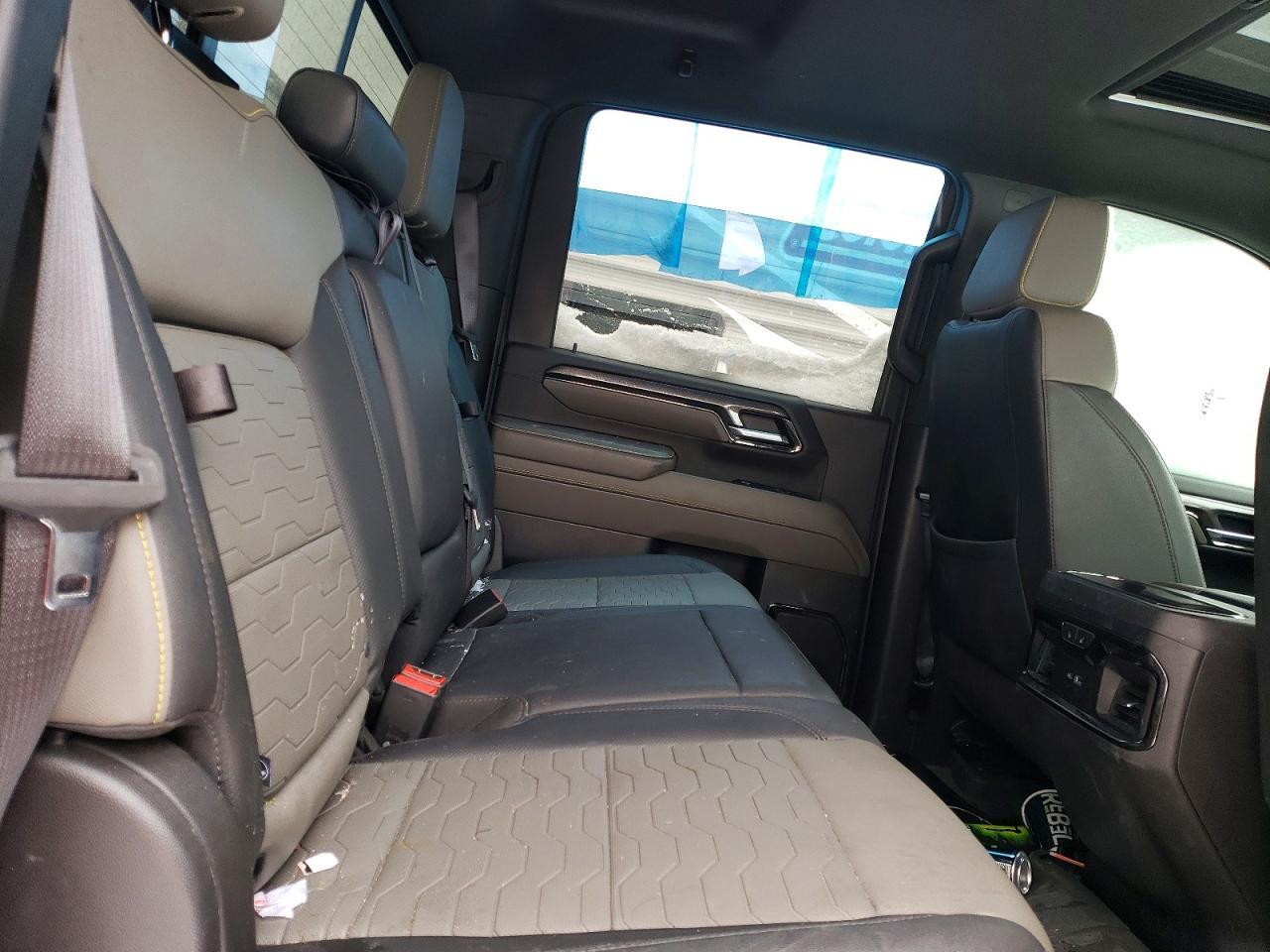 2024 CHEVROLET Silverado