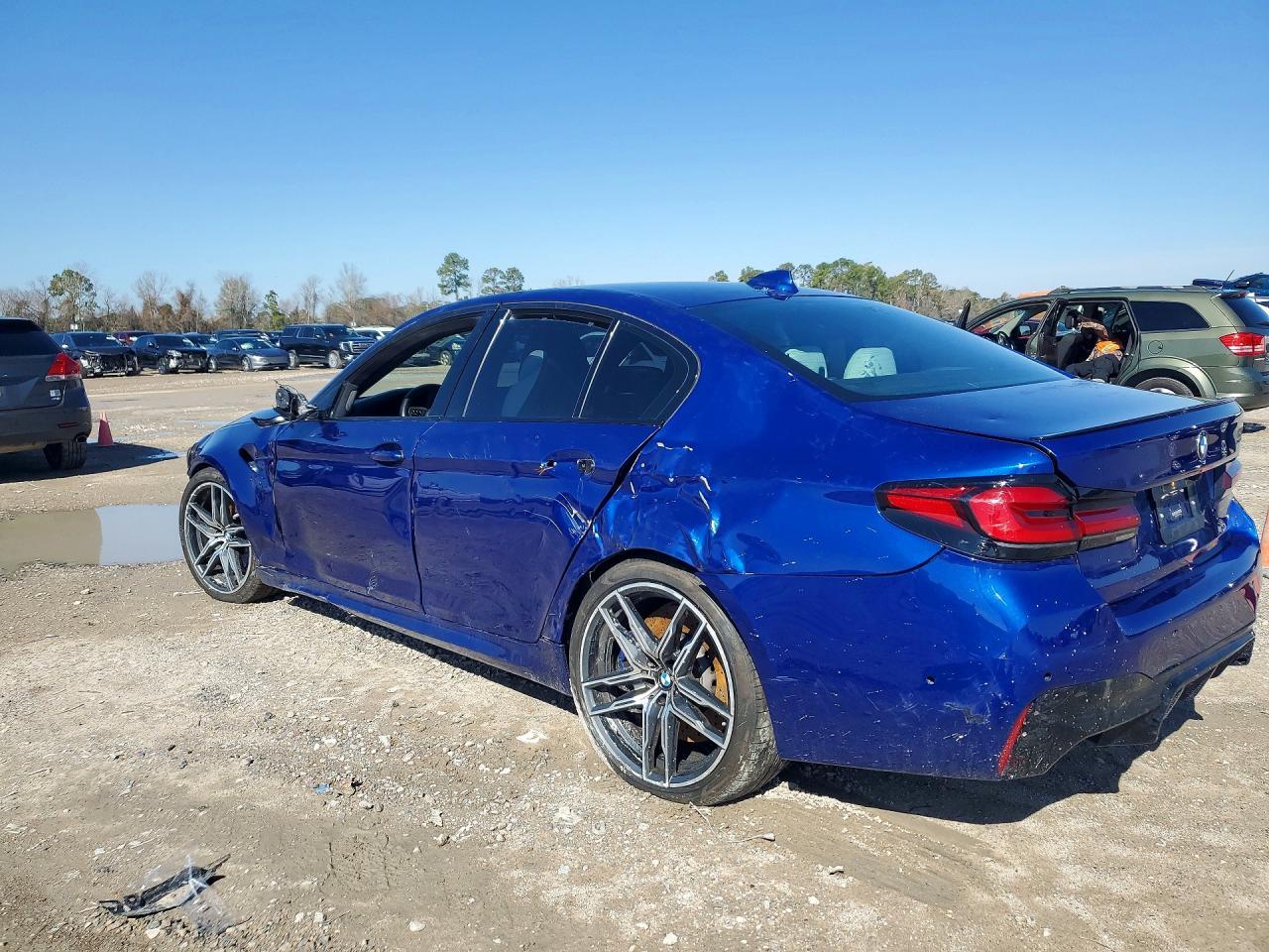 2022 BMW M5