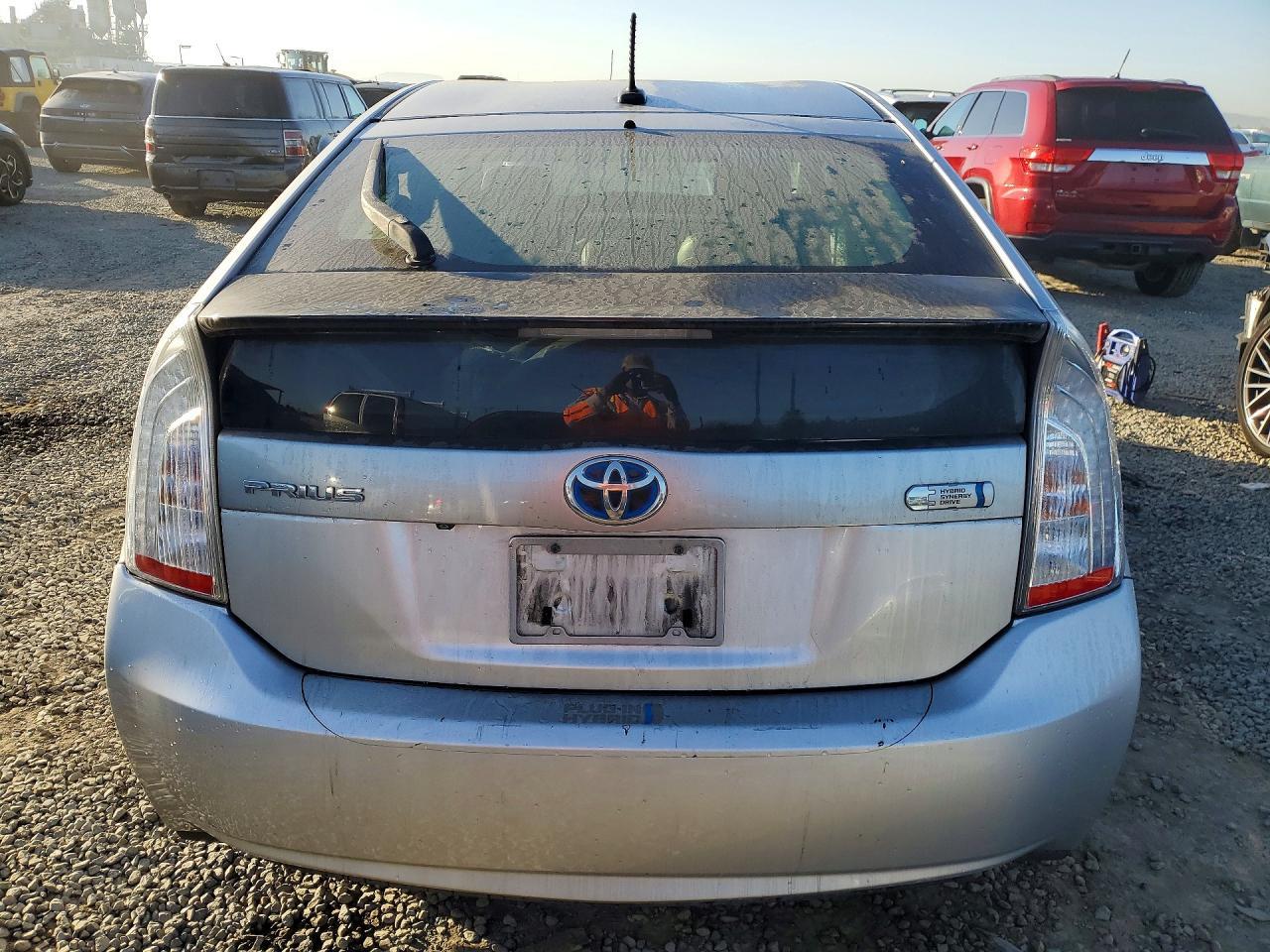 2013 TOYOTA Prius Plug-In