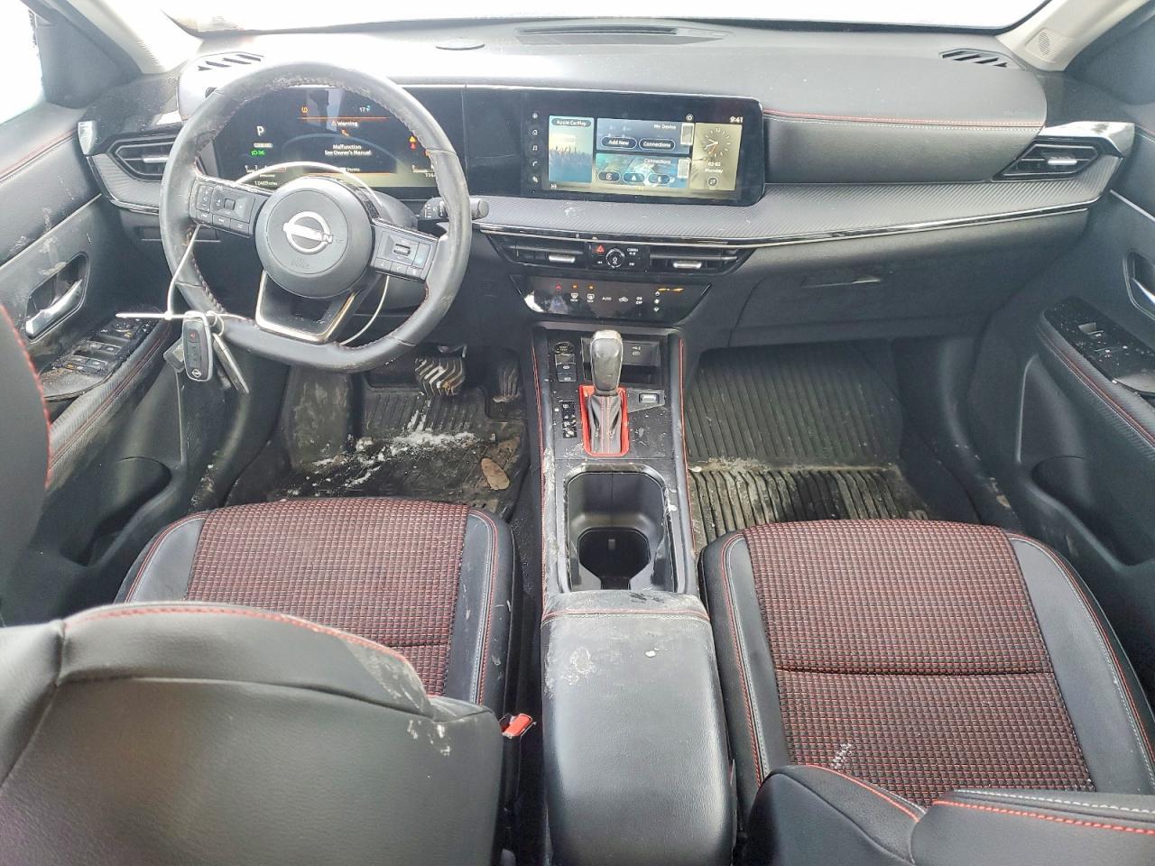 2025 NISSAN KICKS