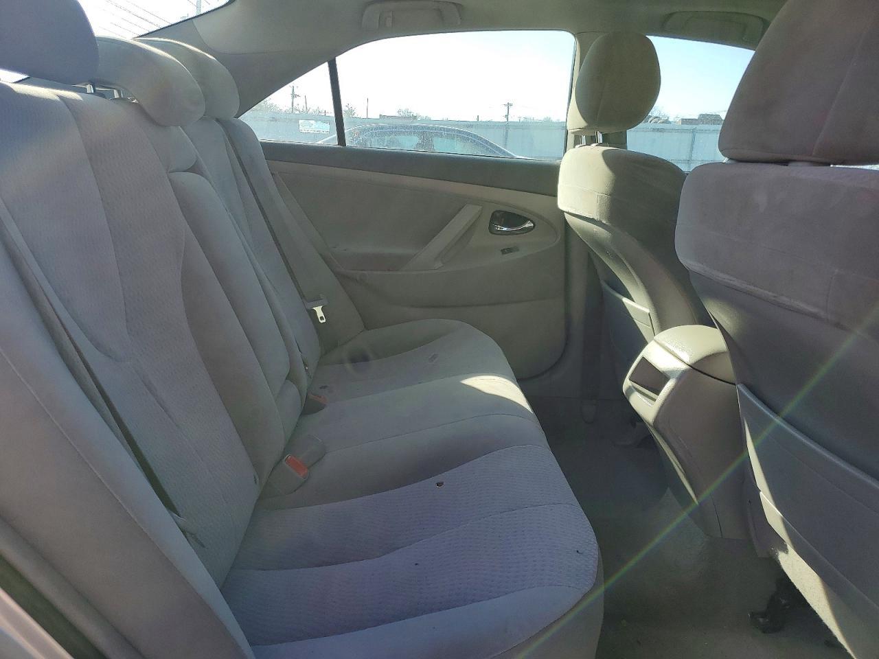 2010 TOYOTA CAMRY