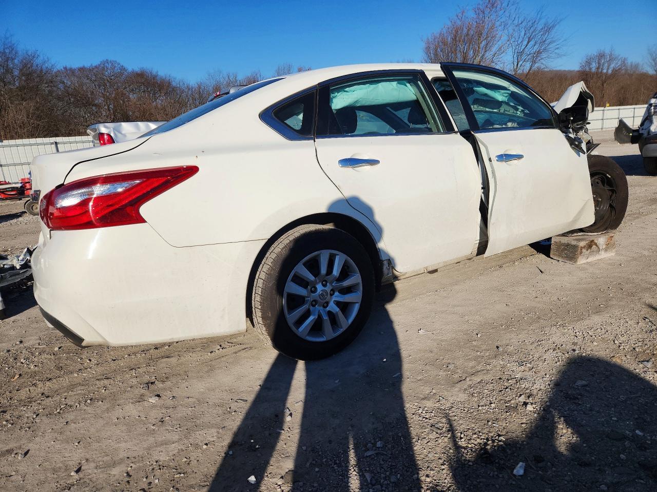 2017 NISSAN ALTIMA