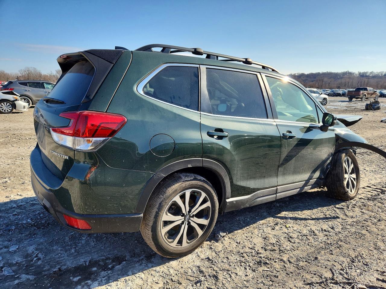 2024 SUBARU FORESTER