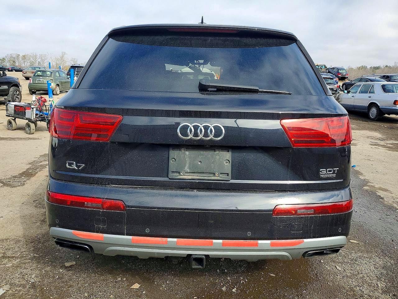 2017 AUDI Q7