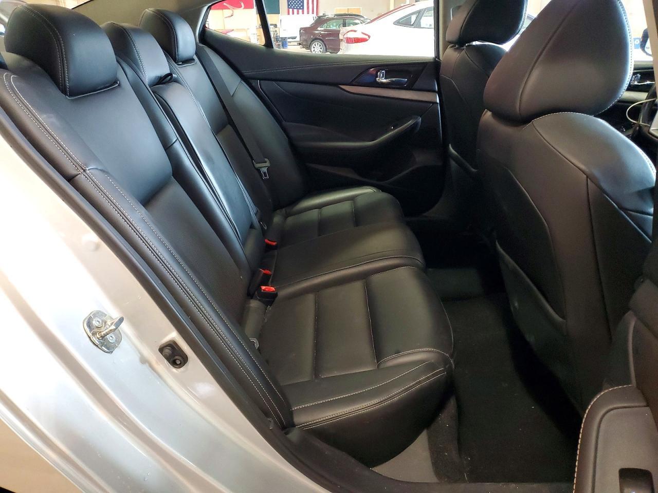 2018 NISSAN Maxima