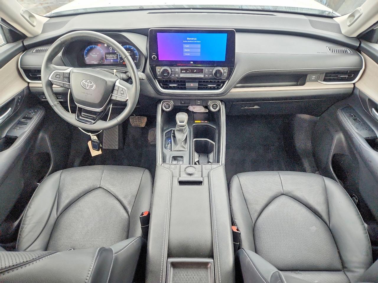2024 TOYOTA HIGHLANDER