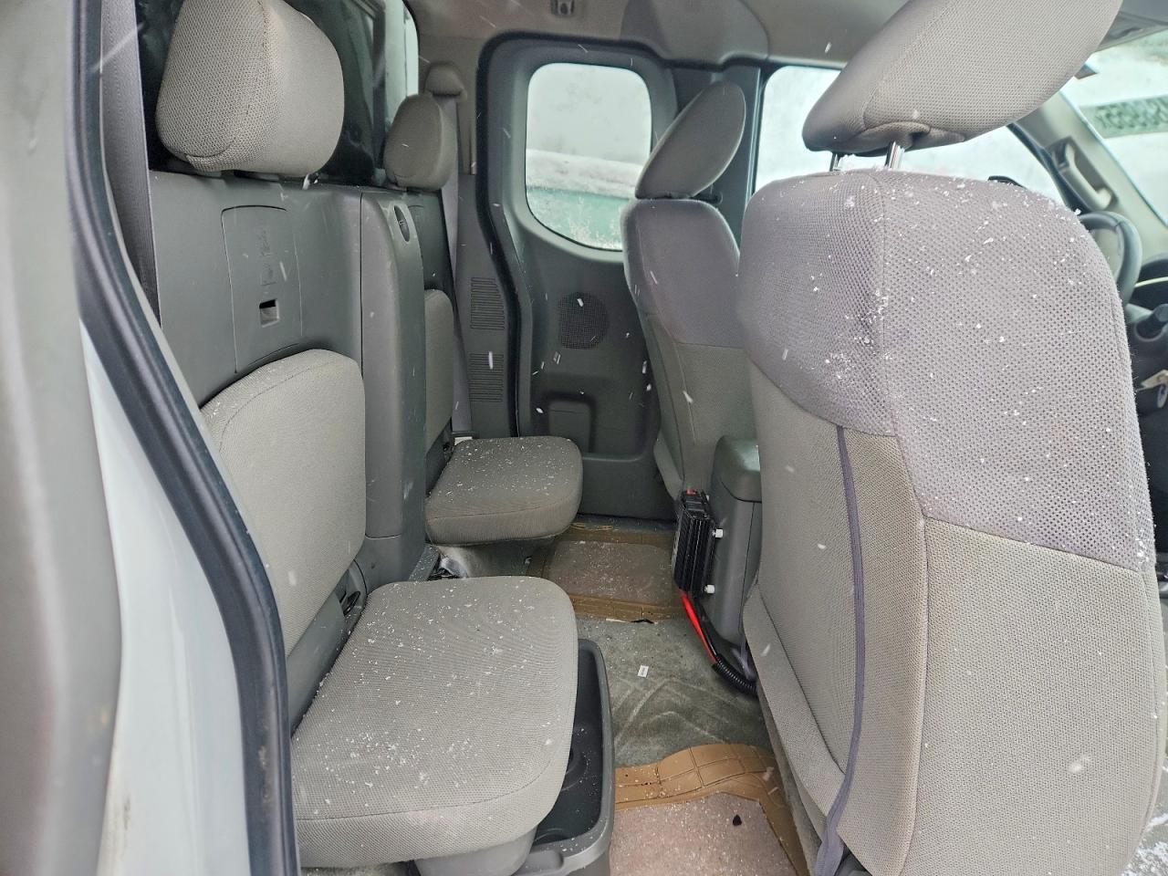 2016 NISSAN Frontier