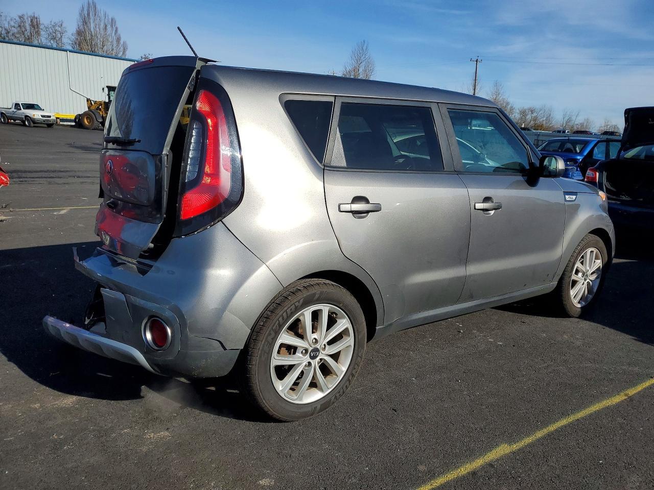 2018 KIA SOUL