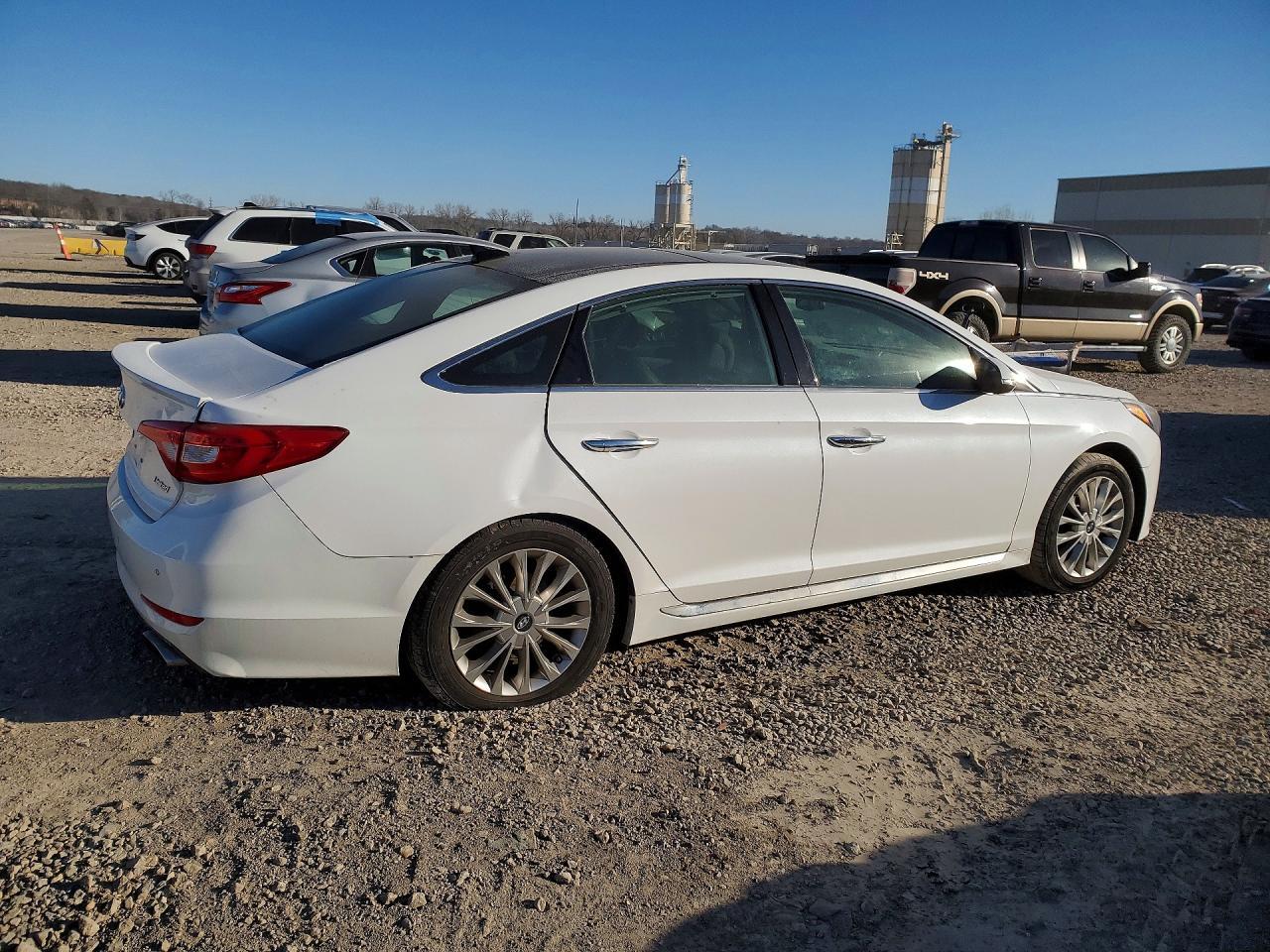 2015 HYUNDAI SONATA