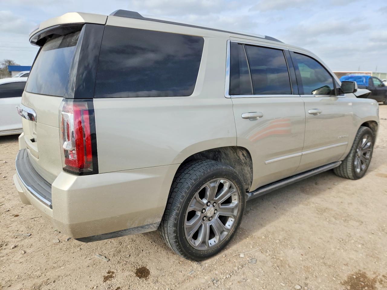 2016 GMC Yukon