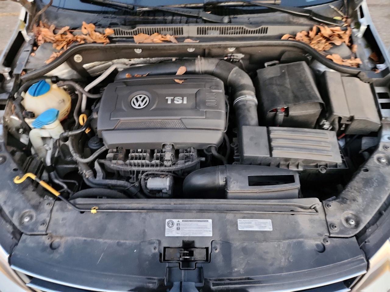 2015 VOLKSWAGEN JETTA