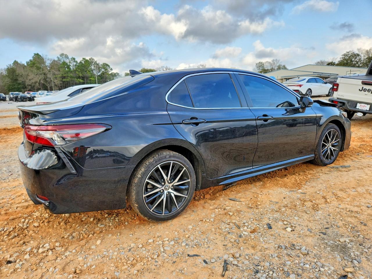 2024 TOYOTA CAMRY