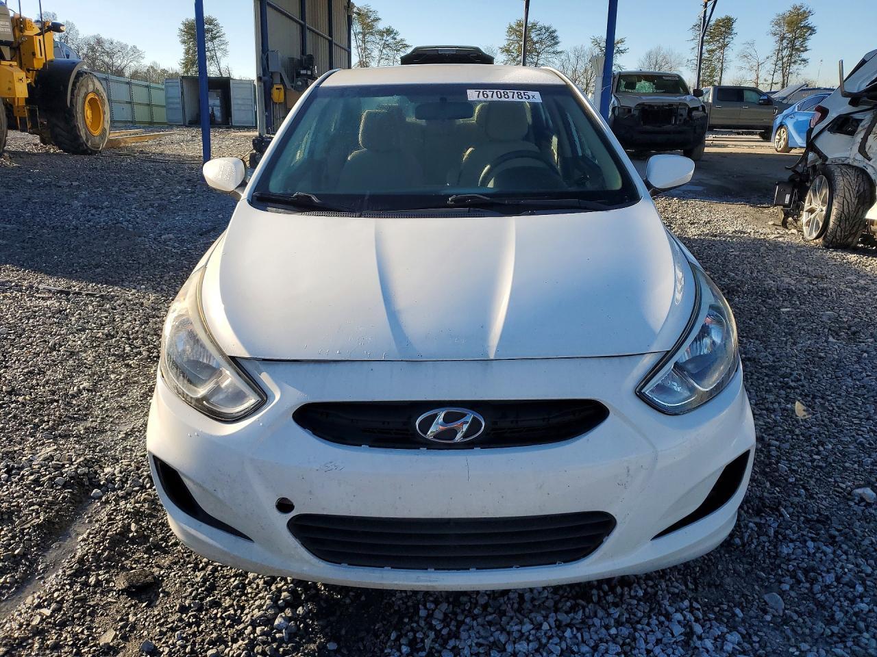2016 HYUNDAI ACCENT