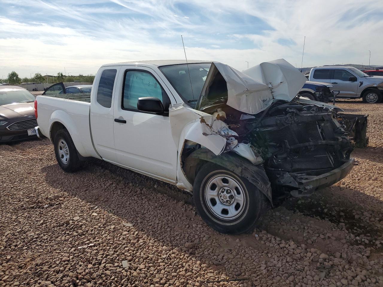 2016 NISSAN Frontier