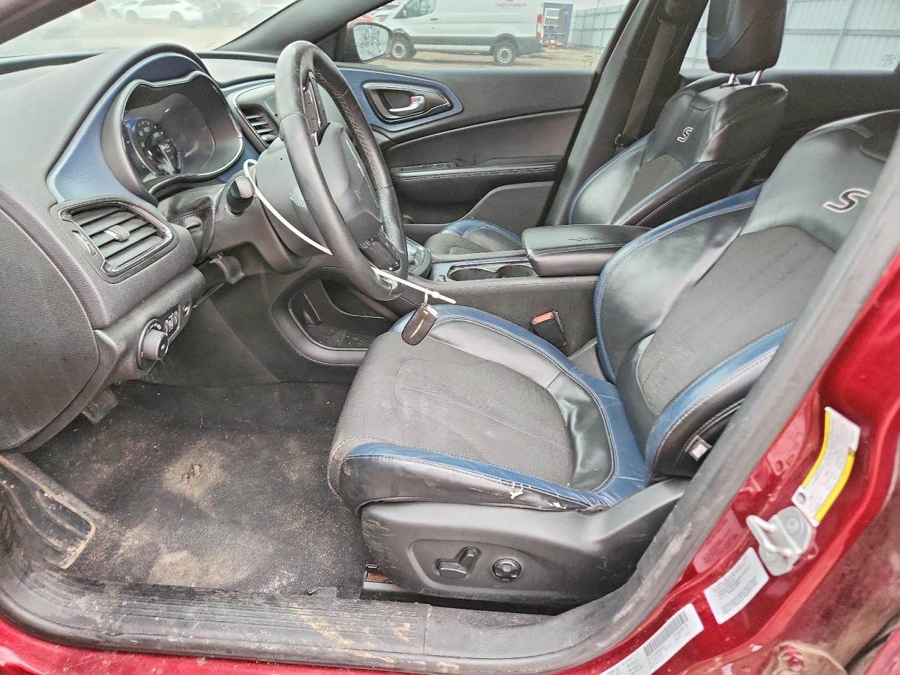 2015 CHRYSLER 200