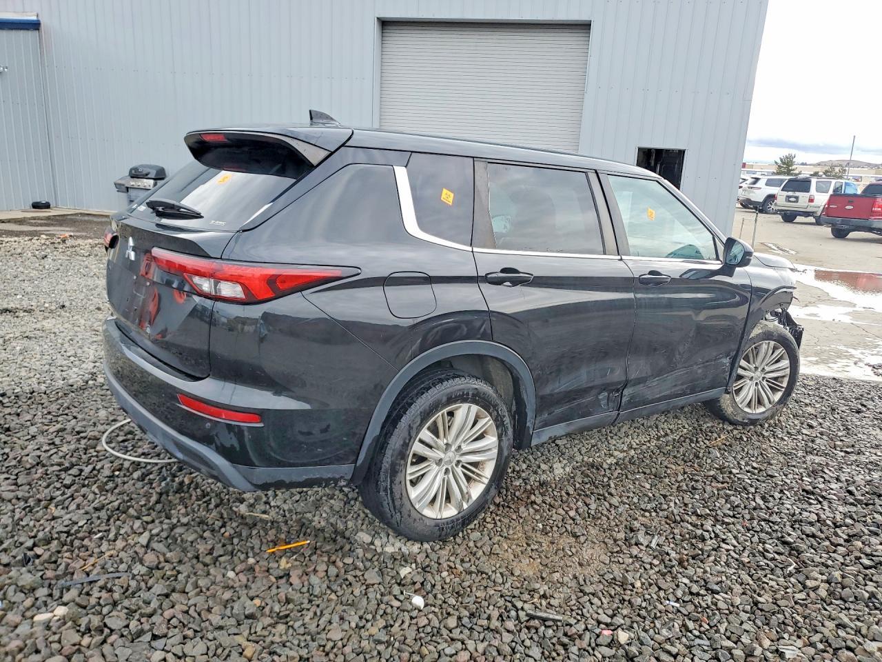 2022 MITSUBISHI outlander