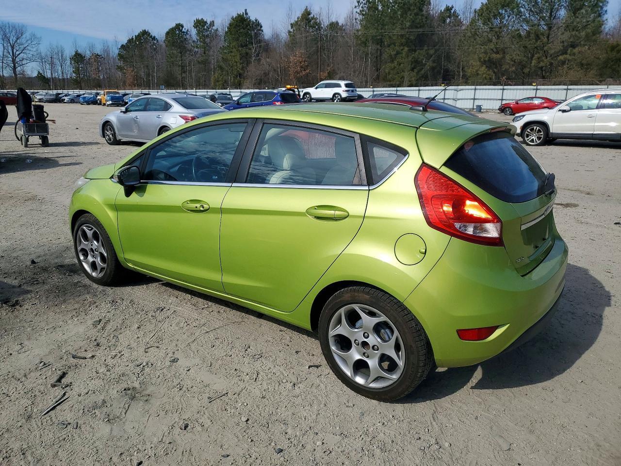 2011 FORD Fiesta