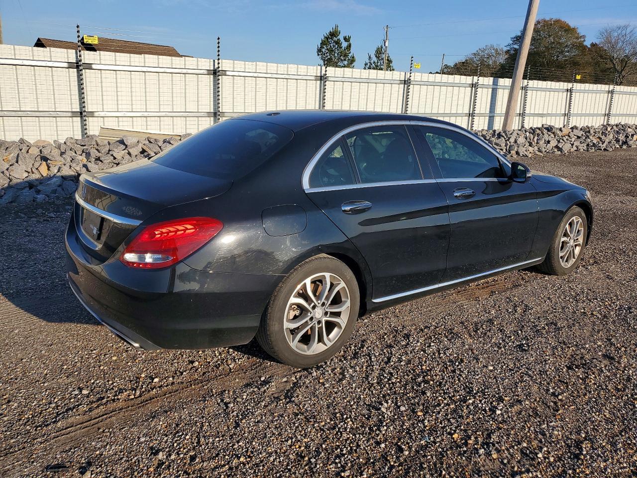 2016 MERCEDES-BENZ C-CLASS